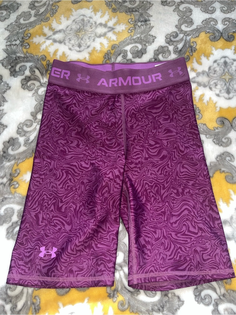 Under Armour Women's Magenta/Purple Printed Bike Shorts